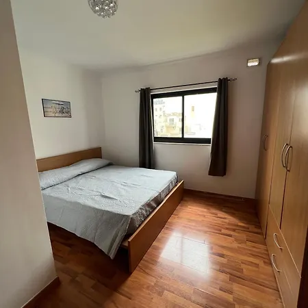 Sea View Penthouse Lejlighed