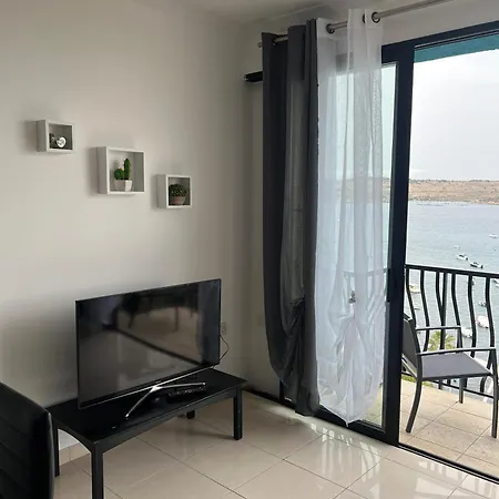 Sea View Penthouse *